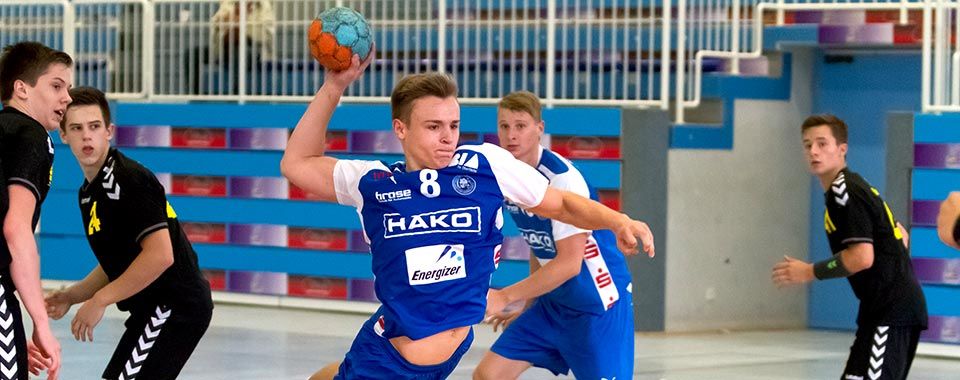 Torneo de balonmano y Campo de Entrenamiento en España